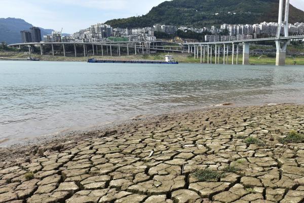 Low water levels in the Yangtze River 